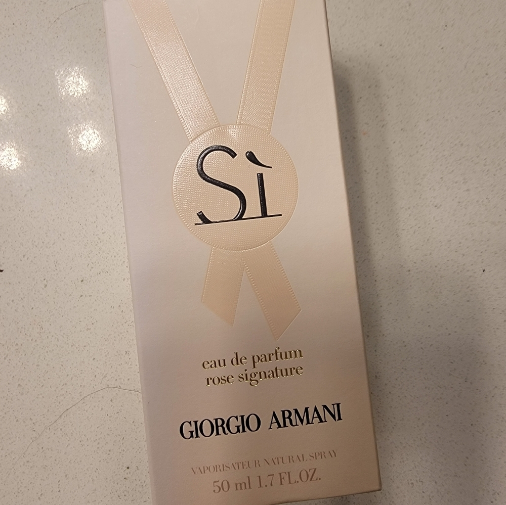 Si Rose Signature
